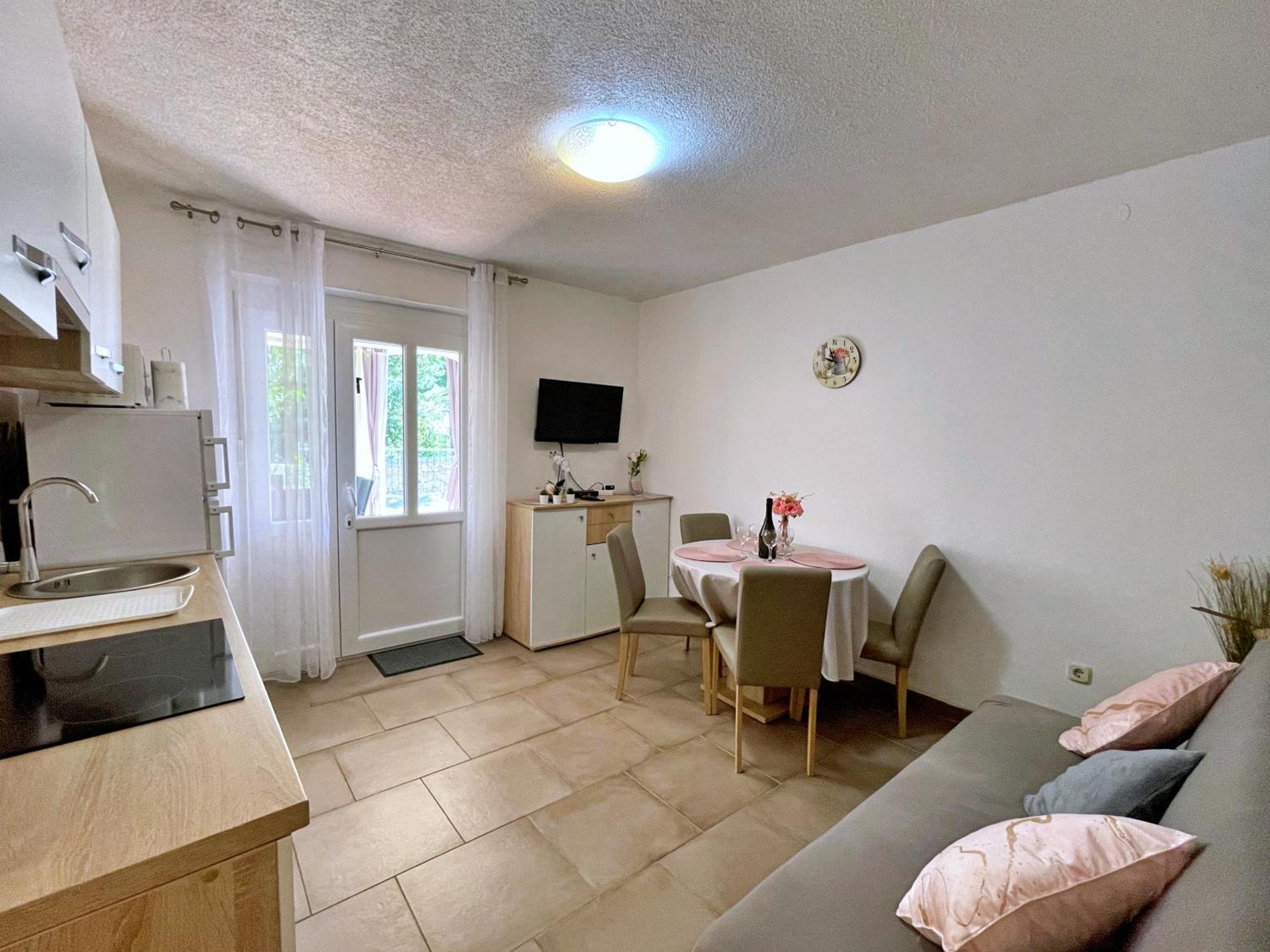 Apartment Butkovic Сило Экстерьер фото